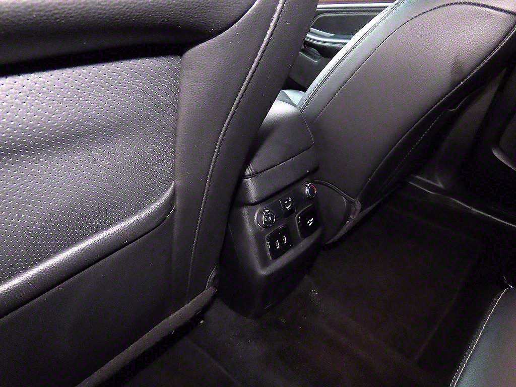 포드 익스플로러(5세대) 2.3 AWD 리미티드 - 이미지 4