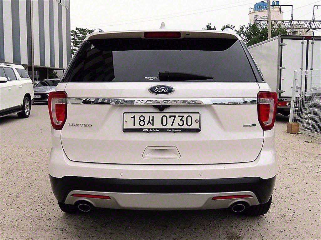 포드 익스플로러(5세대) 2.3 AWD 리미티드 - 이미지 18