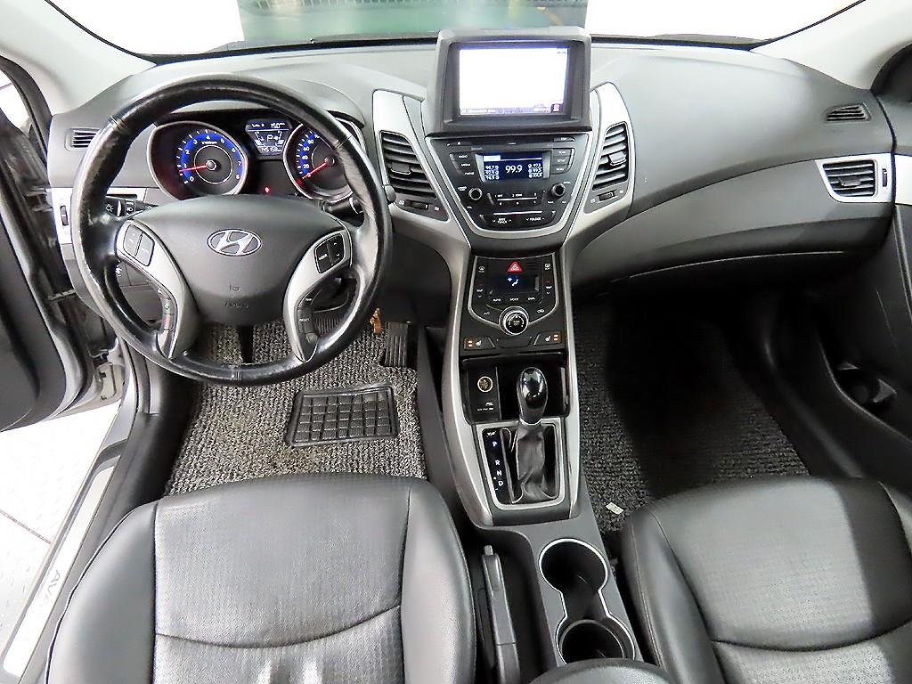 현대 더 뉴아반떼MD 1.6 GDi 스마트 - 이미지 13