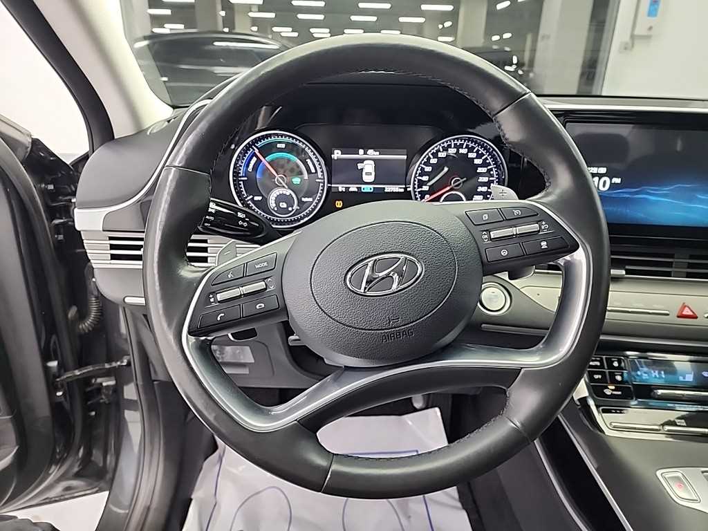 현대 더 뉴그랜저IG 하이브리드 2.4 HEV 프리미엄 초이스 - 이미지 14