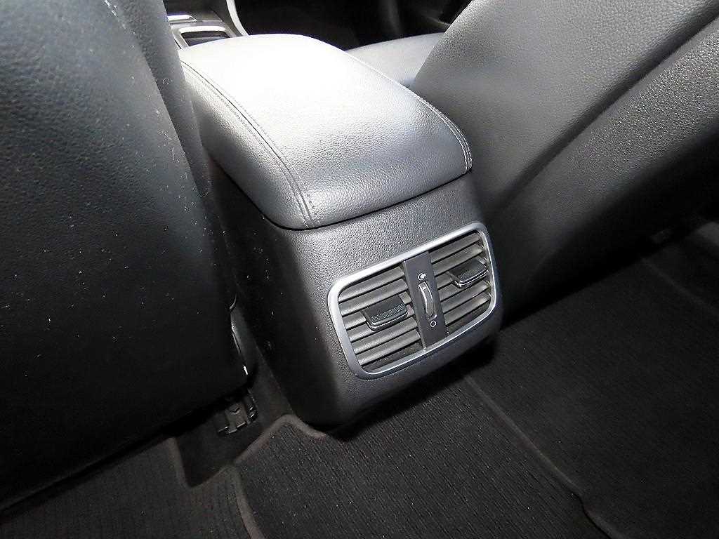 기아 뉴 신형K5 2.0 가솔린 럭셔리 - 이미지 17