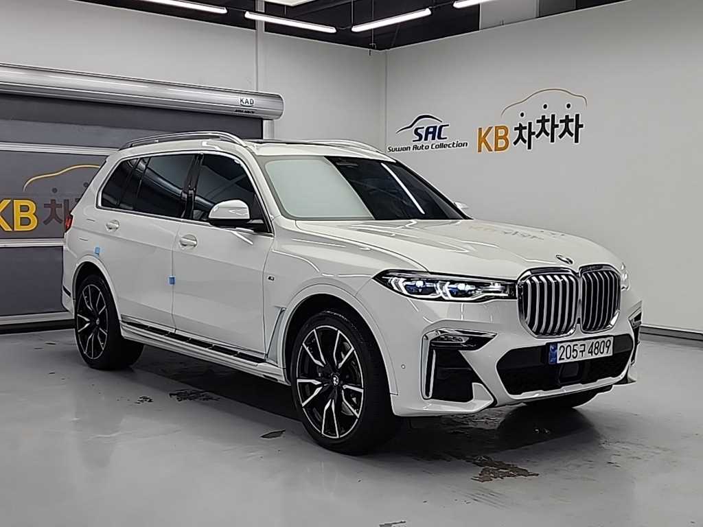 BMW X7 40i xDrive M스포츠 팩 - 이미지 17
