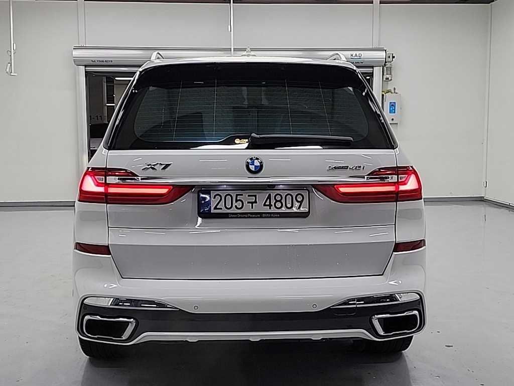 BMW X7 40i xDrive M스포츠 팩 - 이미지 15