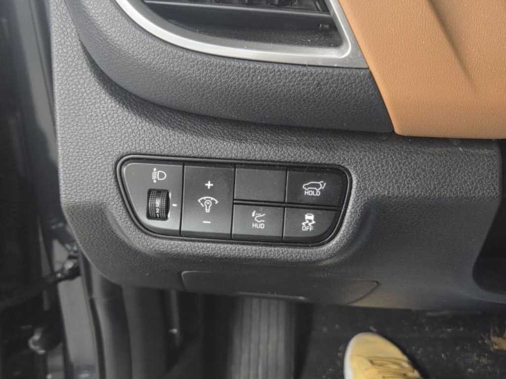 기아 더 뉴셀토스 1.6 가솔린 터보 4WD 시그니처 그래비티 - 이미지 12