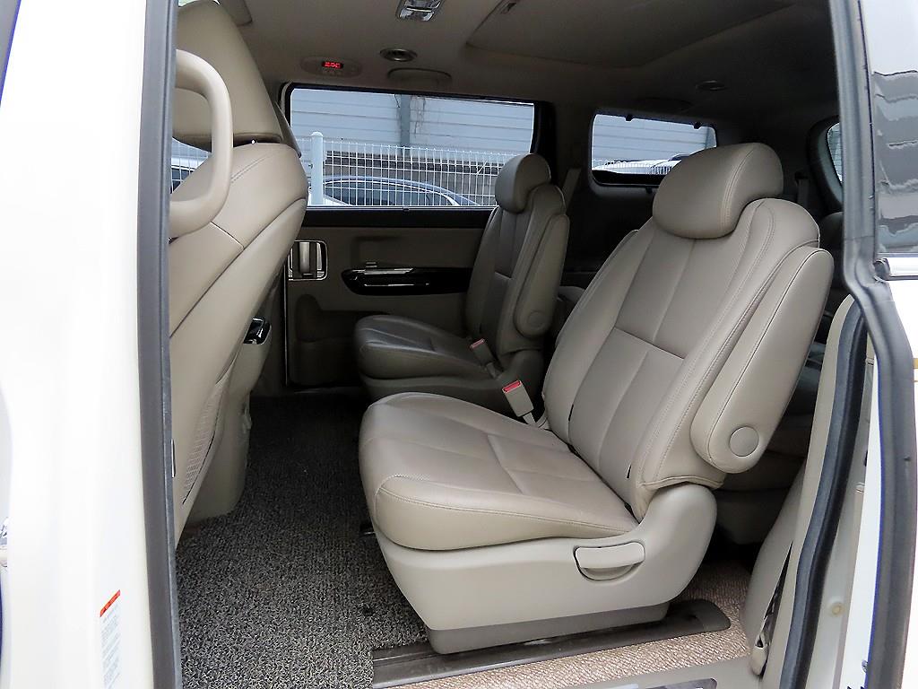 기아 올 뉴카니발 9인승 디젤 노블레스 스페셜 - 이미지 18