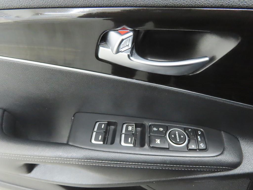 기아 더 뉴쏘렌토 디젤 R2.2 2WD 프레스티지 No.1 에디션 - 이미지 11