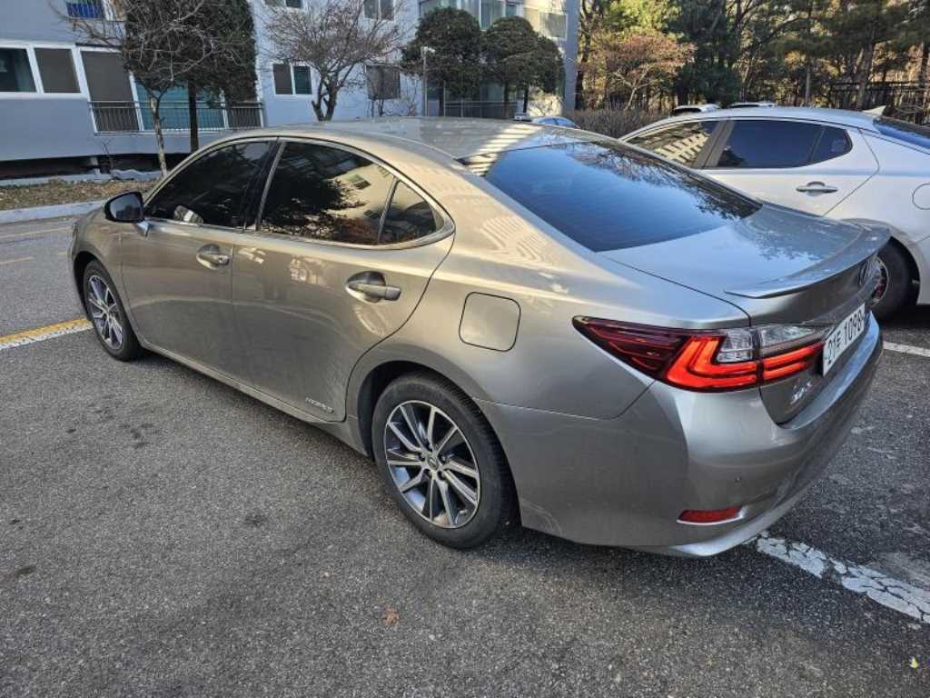 렉서스 ES(6세대) 300h 슈프림 - 이미지 14