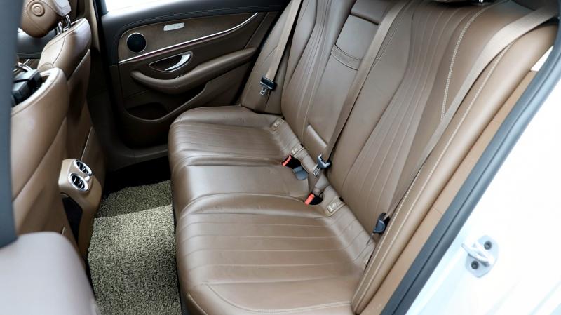 벤츠 E클래스(5세대) E220d 4매틱 익스클루시브 - 이미지 19