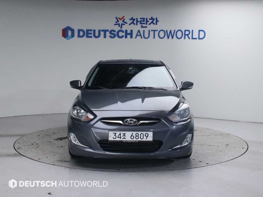 현대 엑센트 신형 1.4 VVT 프리미어 - 이미지 2