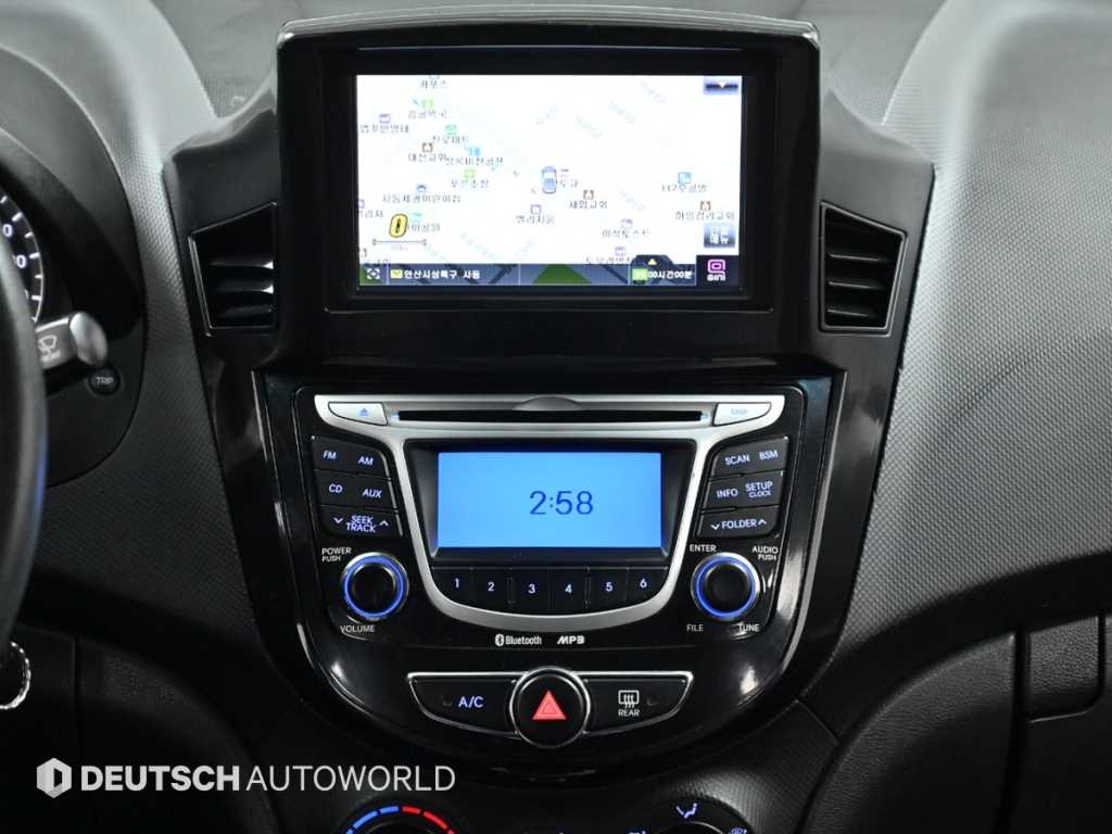 현대 엑센트 신형 1.4 VVT 프리미어 - 이미지 19