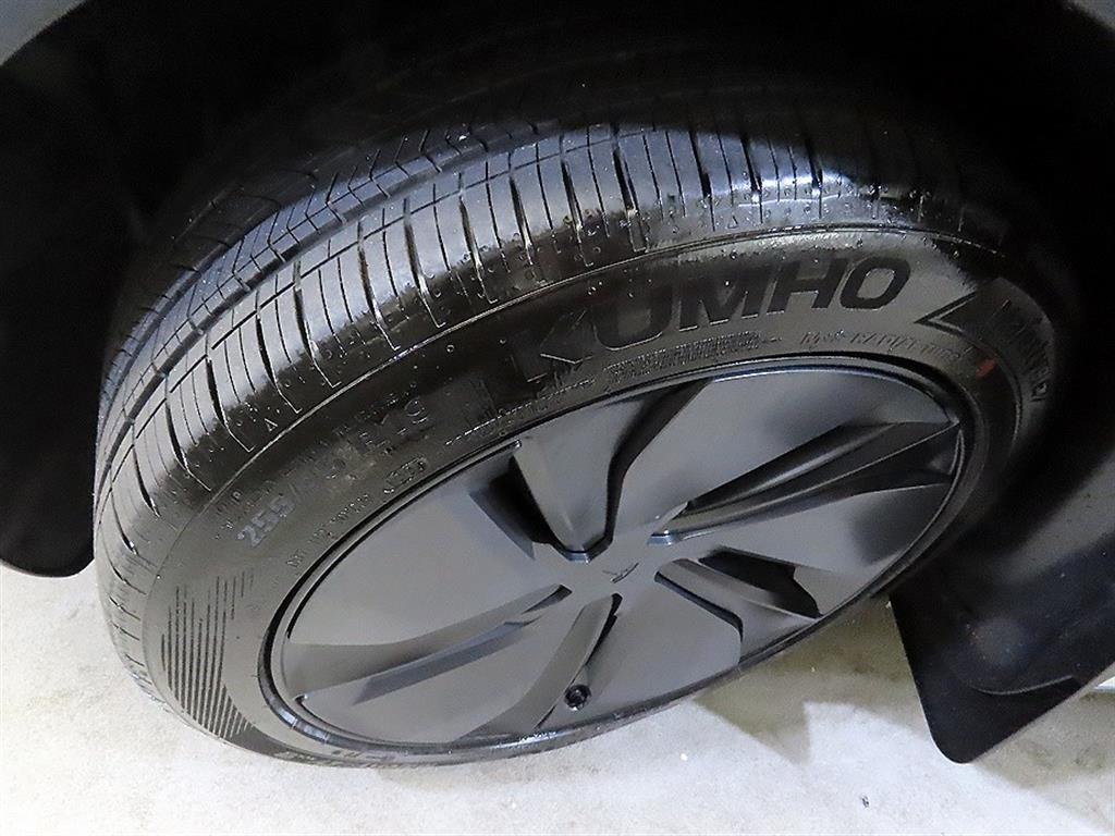 테슬라 모델 Y RWD - 이미지 12