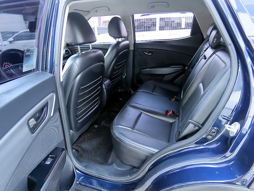 KG모빌리티(쌍용) 베리 뉴 티볼리 1.5 가솔린 2WD V1 - 이미지 10