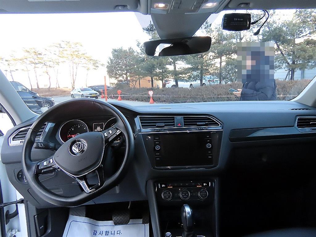 폭스바겐 티구안(2세대) 2.0 TDI 프리미엄 - 이미지 6