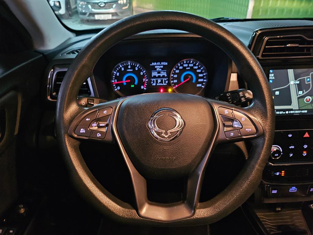 KG모빌리티(쌍용) 베리 뉴 티볼리 1.5 가솔린 2WD 직판용 - 이미지 4