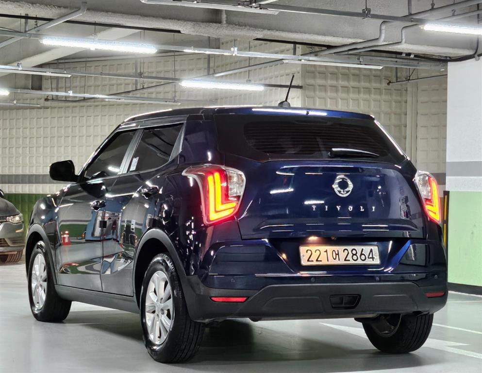 KG모빌리티(쌍용) 베리 뉴 티볼리 1.5 가솔린 2WD 직판용 - 이미지 11