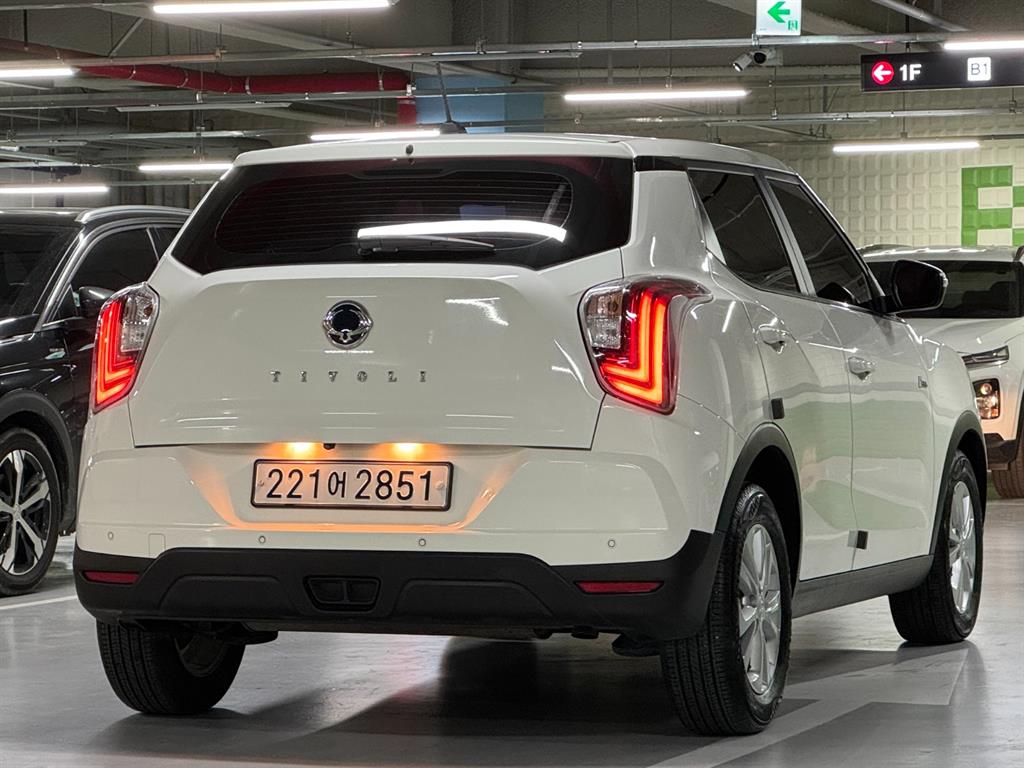 KG모빌리티(쌍용) 베리 뉴 티볼리 1.5 가솔린 2WD 직판용 - 이미지 6