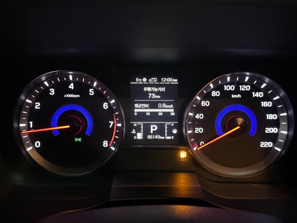 KG모빌리티(쌍용) 베리 뉴 티볼리 1.5 가솔린 2WD 직판용 - 이미지 14