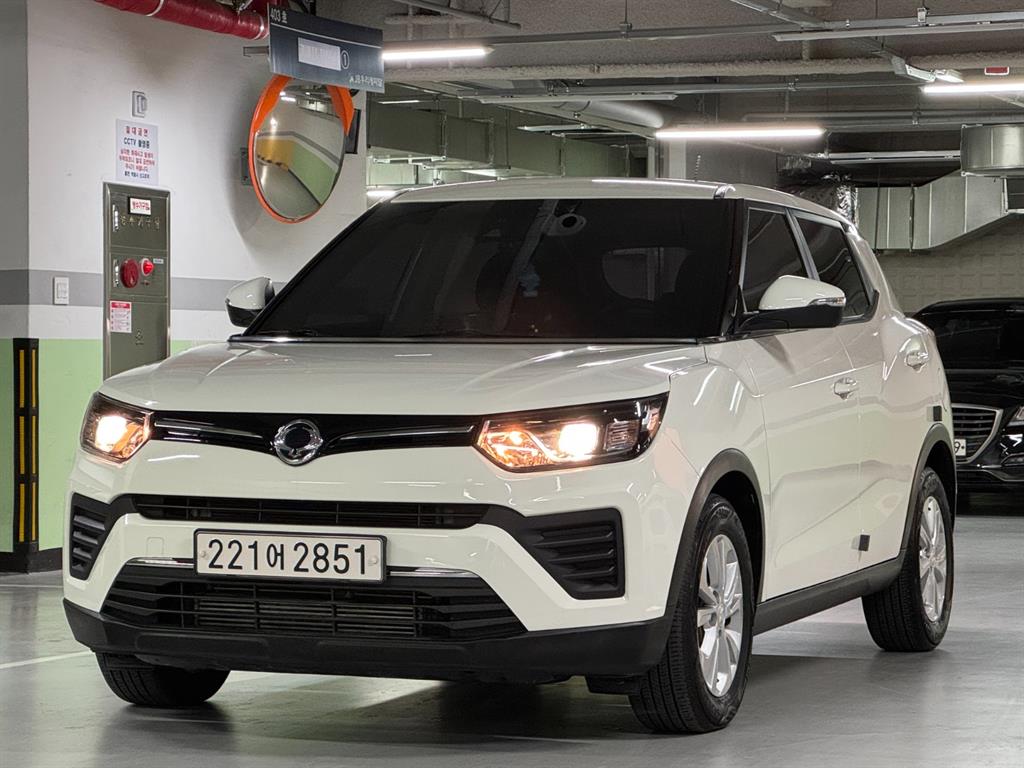 KG모빌리티(쌍용) 베리 뉴 티볼리 1.5 가솔린 2WD 직판용 - 이미지 15