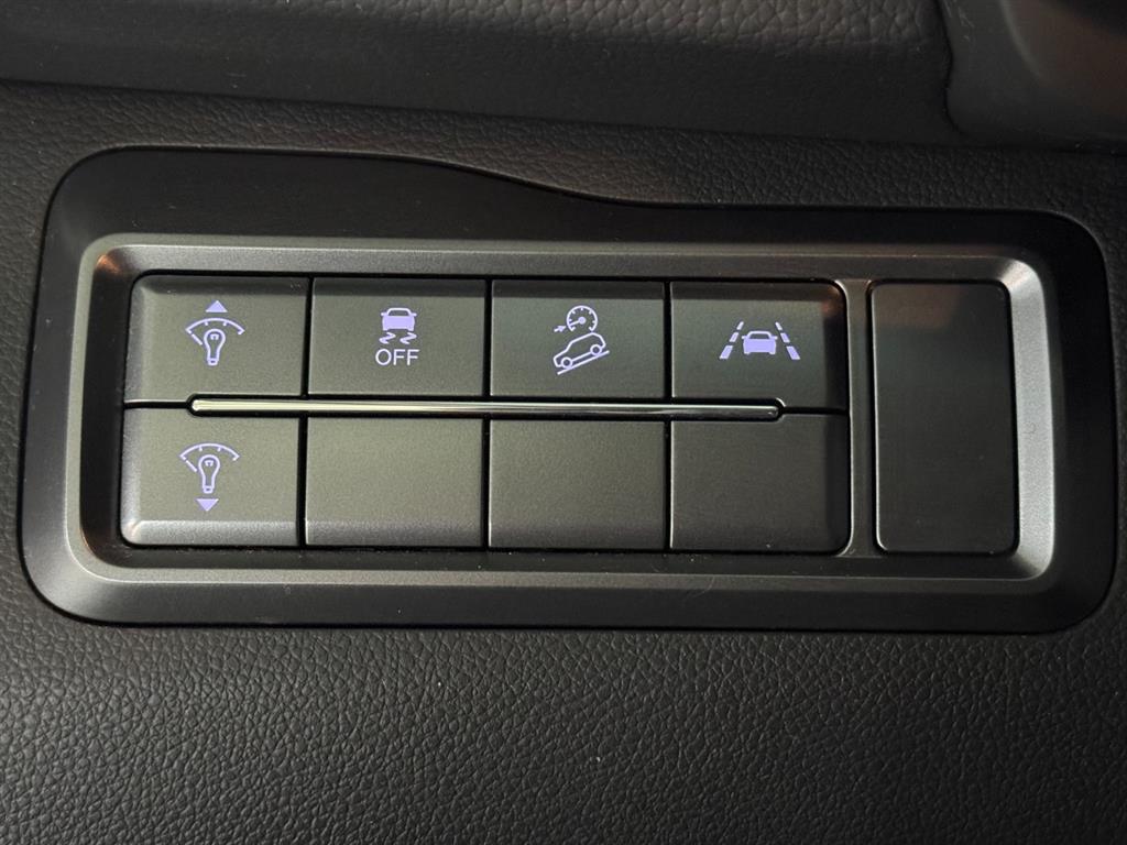 KG모빌리티(쌍용) 베리 뉴 티볼리 1.5 가솔린 2WD 직판용 - 이미지 3