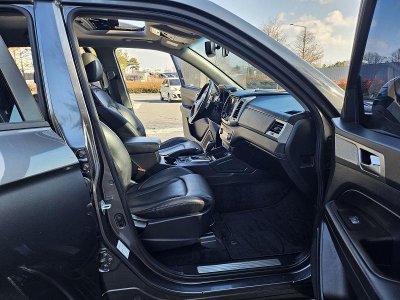 KG모빌리티(쌍용) 렉스턴 스포츠 2.2 4WD 어드벤처 - 이미지 17