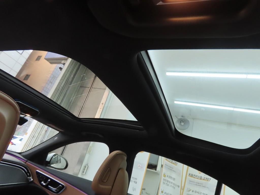 벤츠 E클래스(6세대) E200 AMG 라인 - 이미지 12