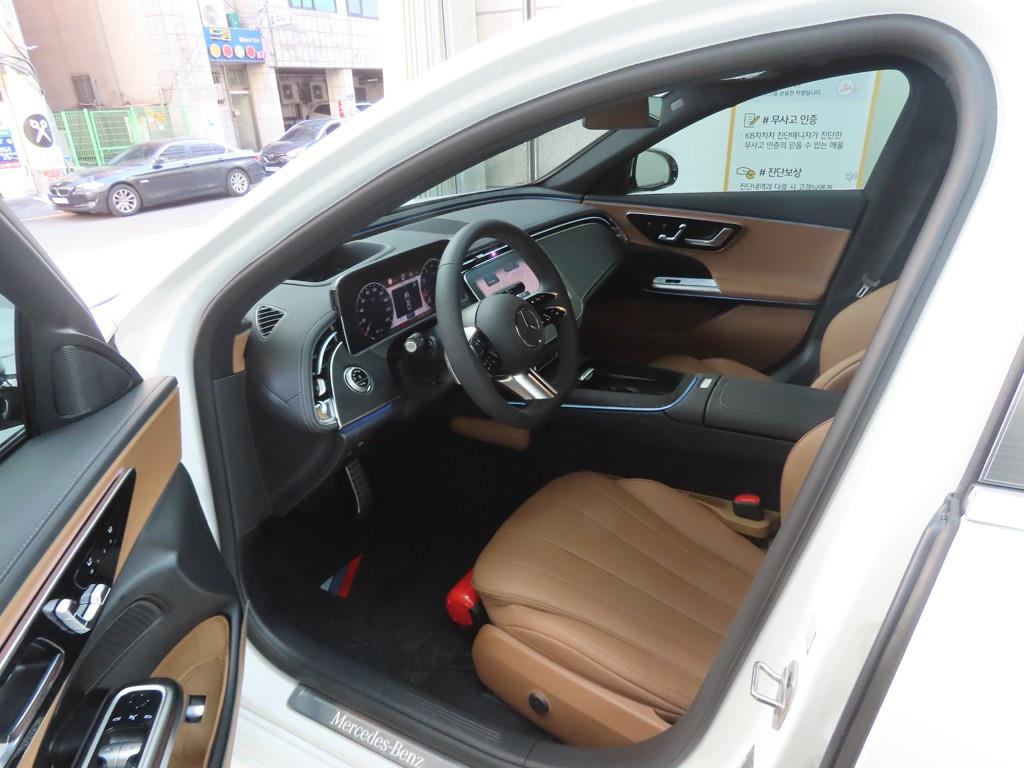 벤츠 E클래스(6세대) E200 AMG 라인 - 이미지 13