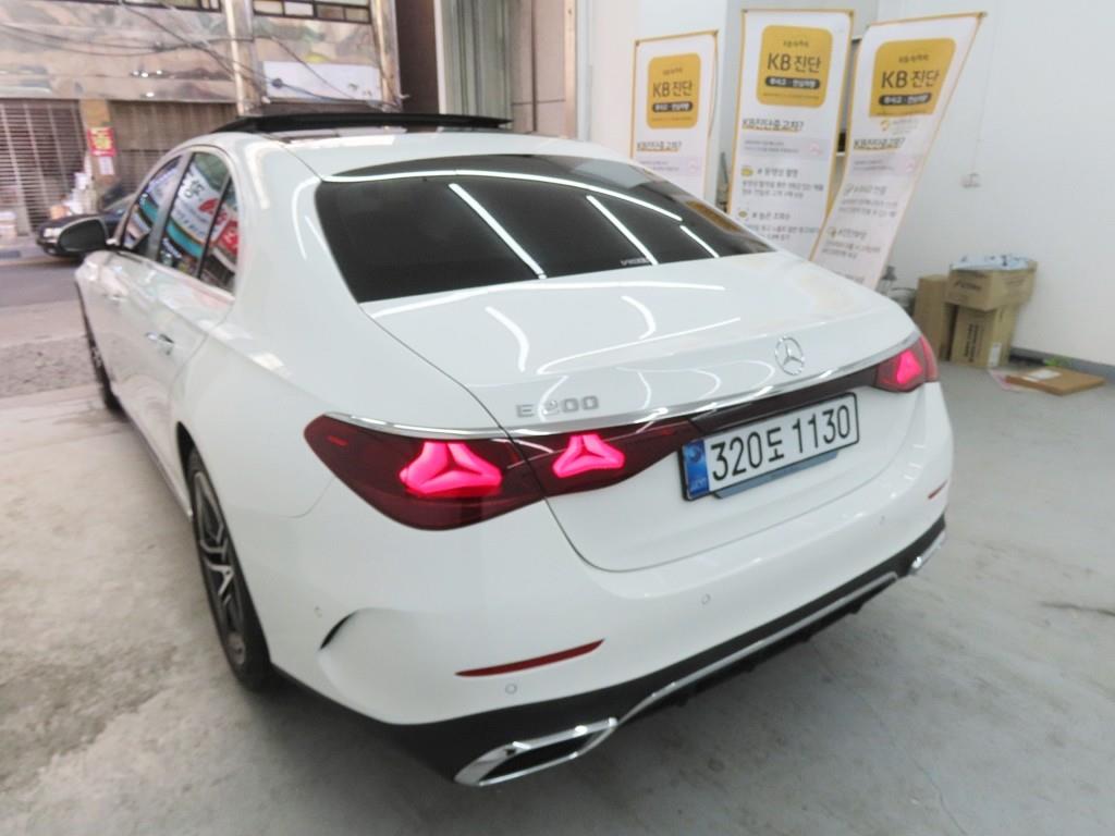 벤츠 E클래스(6세대) E200 AMG 라인 - 이미지 20