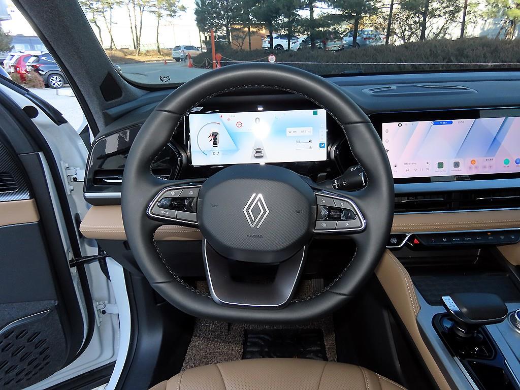 르노 (삼성) 그랑 콜레오스 2.0 터보 2WD 아이코닉 - 이미지 12