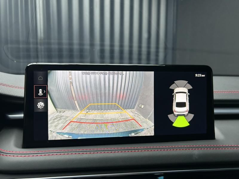 제네시스 더 뉴G70 가솔린 2.0T 2WD 스포츠 패키지 - 이미지 15