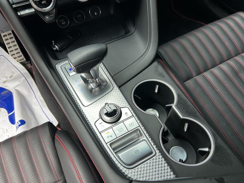 제네시스 더 뉴G70 가솔린 2.0T 2WD 스포츠 패키지 - 이미지 12