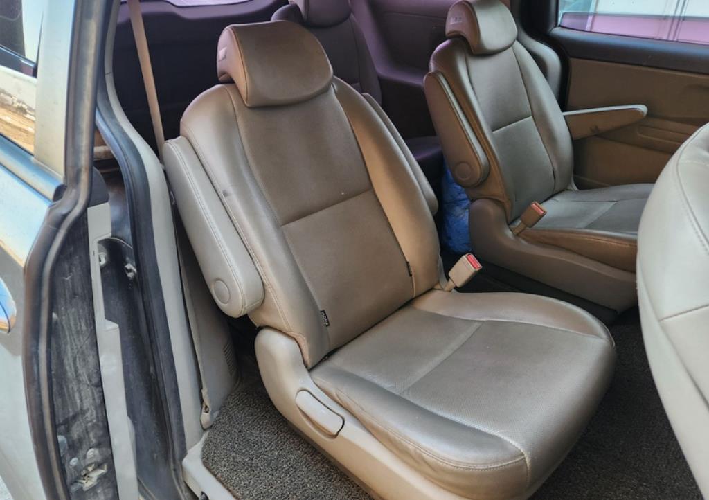 기아 올 뉴카니발 9인승 디젤 럭셔리 - 이미지 8