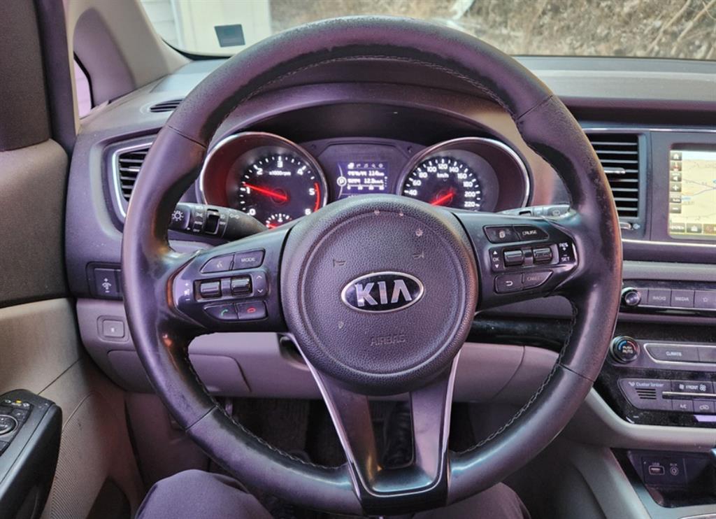 기아 올 뉴카니발 9인승 디젤 럭셔리 - 이미지 15