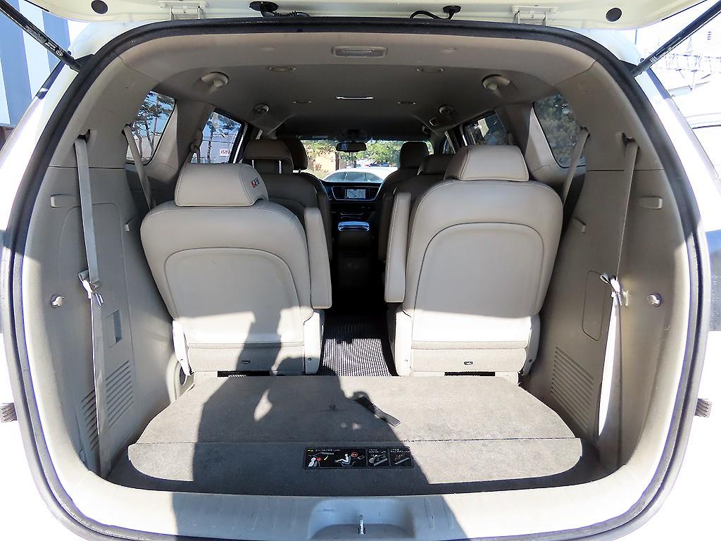 기아 더 뉴카니발 9인승 디젤 럭셔리 - 이미지 17