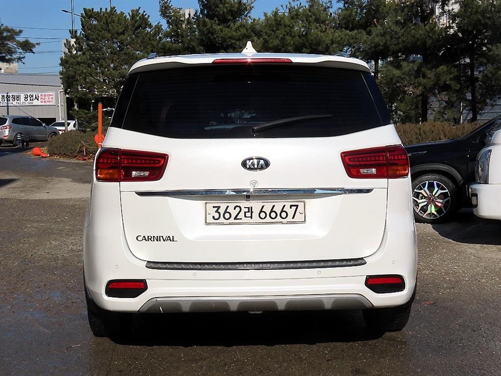 기아 더 뉴카니발 9인승 디젤 럭셔리 - 이미지 13