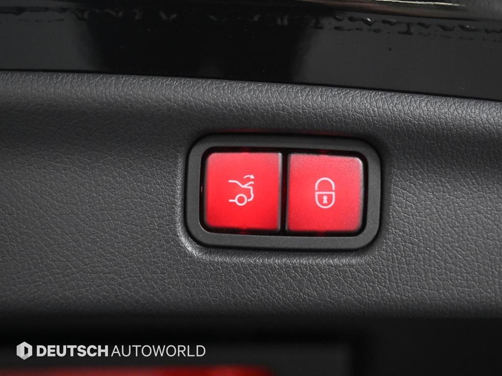 벤츠 C클래스(5세대) C300 4매틱 AMG 라인 - 이미지 9