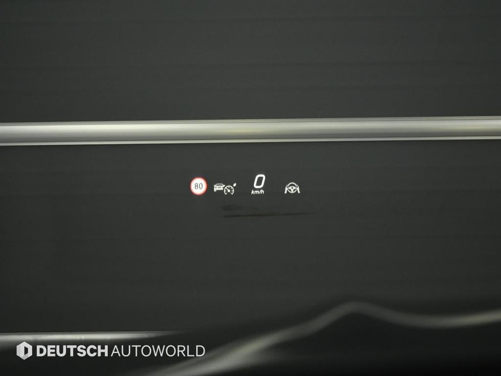 벤츠 C클래스(5세대) C300 4매틱 AMG 라인 - 이미지 18