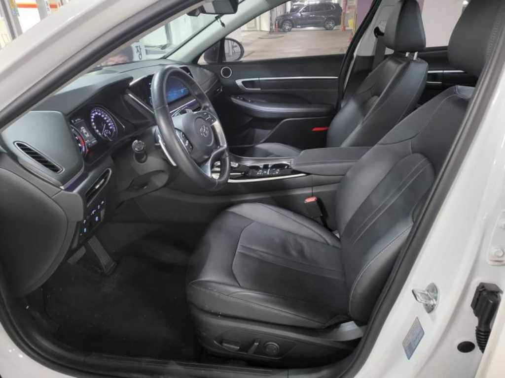 현대 쏘나타(DN8) G2.0 프리미엄 플러스 - 이미지 2