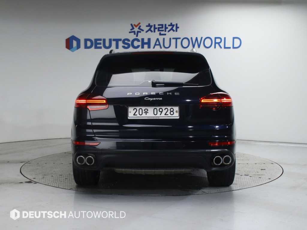 포르쉐 카이엔(2세대) 디젤 3.0 - 이미지 4