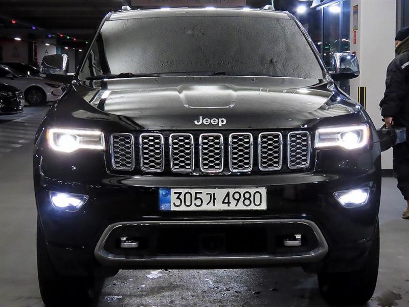 지프 그랜드 체로키(WK2) 3.6 V6 오버랜드