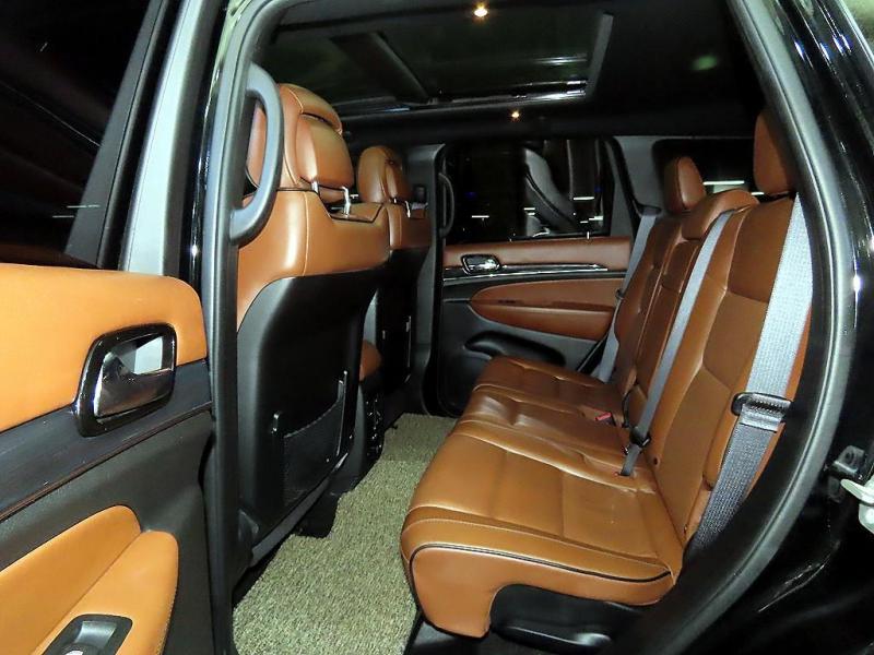 지프 그랜드 체로키(WK2) 3.6 V6 오버랜드 - 이미지 3