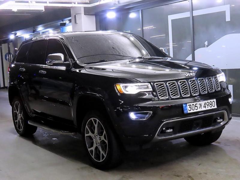 지프 그랜드 체로키(WK2) 3.6 V6 오버랜드 - 이미지 18