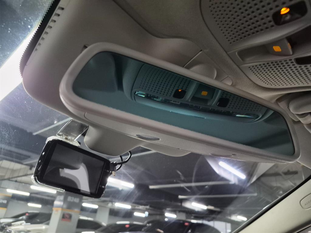 벤츠 C클래스(4세대) C200 - 이미지 15