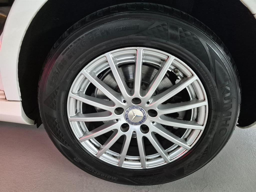 벤츠 C클래스(4세대) C200 - 이미지 12