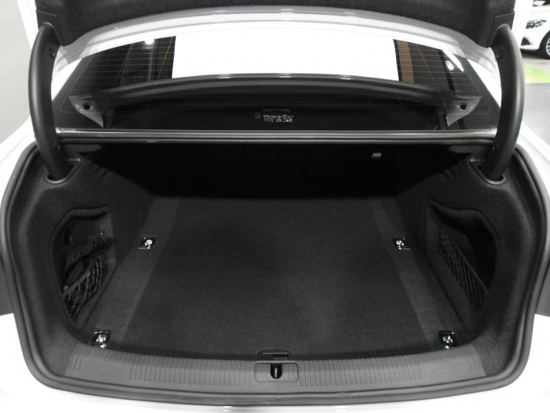 아우디 A4(5세대) 40 TFSI - 이미지 20