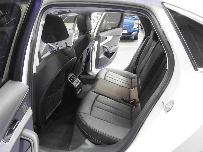 아우디 A4(5세대) 40 TFSI - 이미지 5