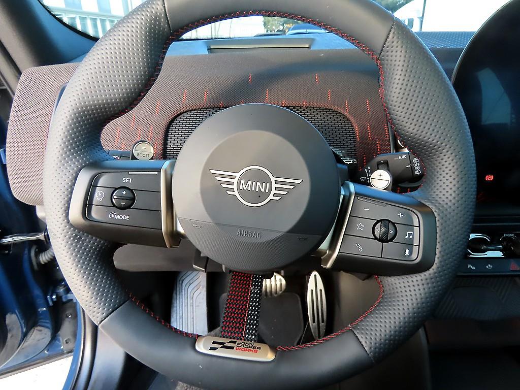 미니 컨트리맨(3세대) 2.0 JCW ALL4 - 이미지 7