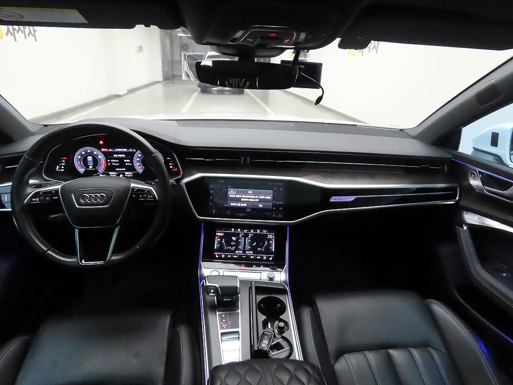 아우디 A7(2세대) 55 TFSI 콰트로 프리미엄 - 이미지 5