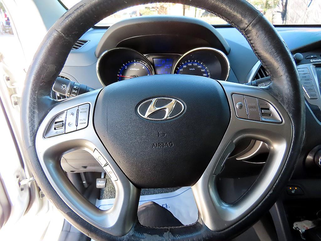 현대 투싼 ix 디젤 R20 2WD LX20 럭셔리 - 이미지 14