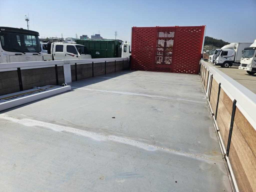 현대 메가트럭 4.5톤 초장축 - 이미지 6