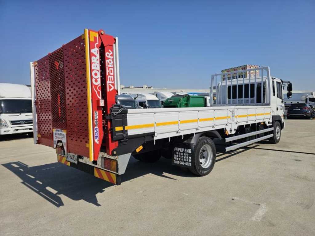 현대 메가트럭 4.5톤 초장축 - 이미지 18